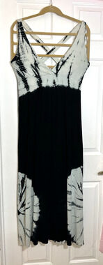Elan Black/White Tie-Dye Maxi Dress Crisscross Back Resortwear Beachy Flowy Boho